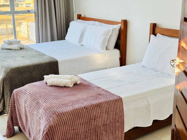 MHV Milagres - Casa Flora Spacious and Comfortable Retreat a