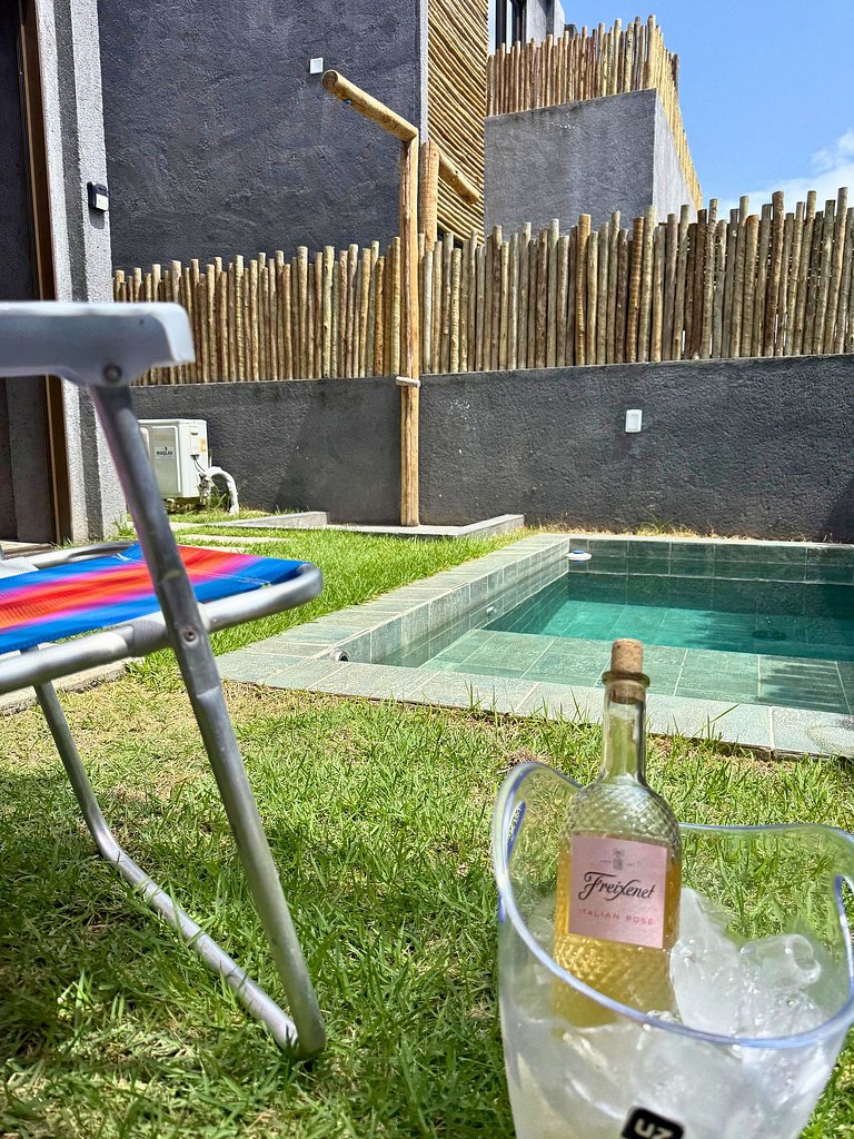 MHV Milagres - Studio Guadalupe 05, chambre et salon privés